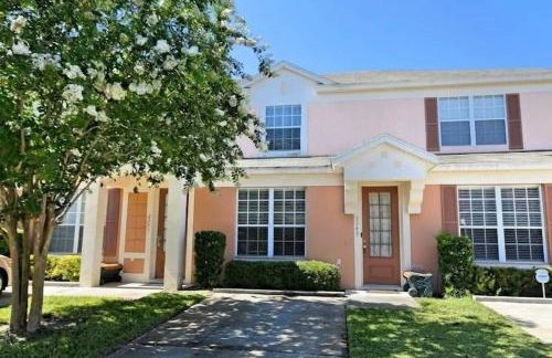 Great place to stay close to Disney Parks - Photo 1