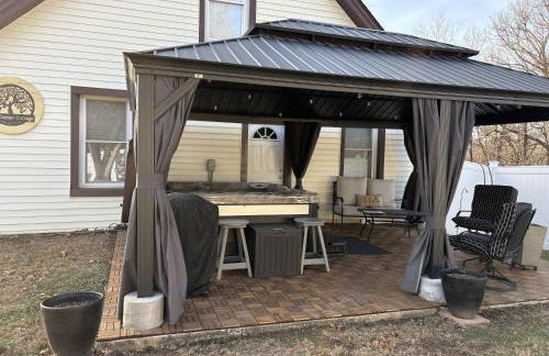 Serene Corner Cottage with Hot Tub home - Foto 2