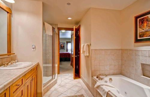 Villa Montane 217 by East West Hospitality - Foto 28