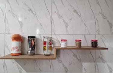 Kitnet Perto de Tudo-Varanda-Garagem - Foto 12