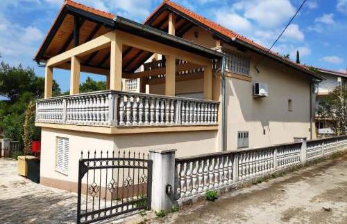 VILLA PUNTA BLAVA - Beachfront Family Villa with Sea View - no pets allowed - Foto 50