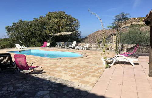 Maison charmante à Orgnac-l'Aven avec piscine partagée. - Photo 29