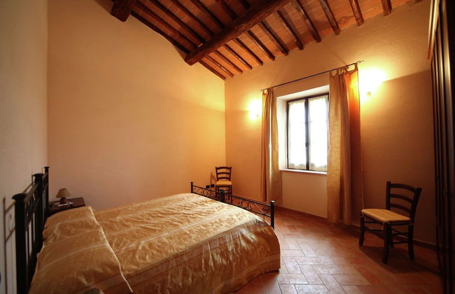 Lovely Farmhouse in Asciano With Swimming Pool - Foto 5