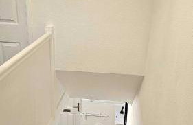 5 Mins Walk to ExCeL - Cosy 3 Bed House - Free Parking - Near O2 Arena & Cable Cars - Foto 13