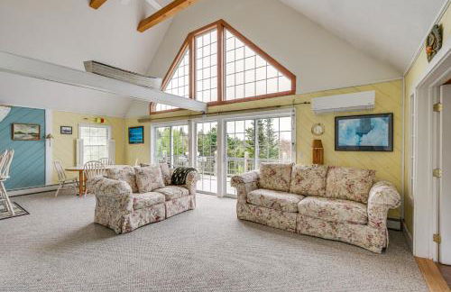 4 Mi to Acadia Trails Coastal Maine Home with Deck - Foto 4