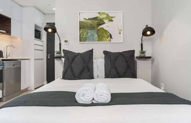 16 on Bree Luxury Apartments - Photo 41