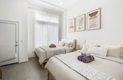 NEW! Central Ballard 3BR Townhome Fits 8 Free Parking AC Family Friendly - Foto 21