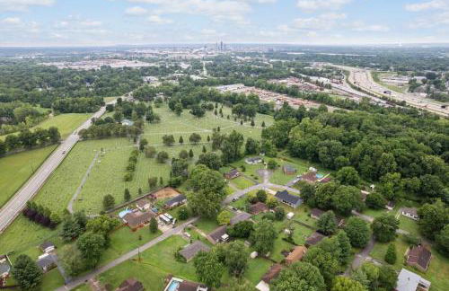 Edgewood - Work Friendly & Near Downtown - Foto 34