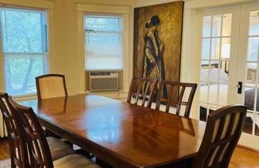 4 Bedroom DC's Best Location with Parking, Walk to Clarendon Metro, Shopping and Nightlife! - Foto 40