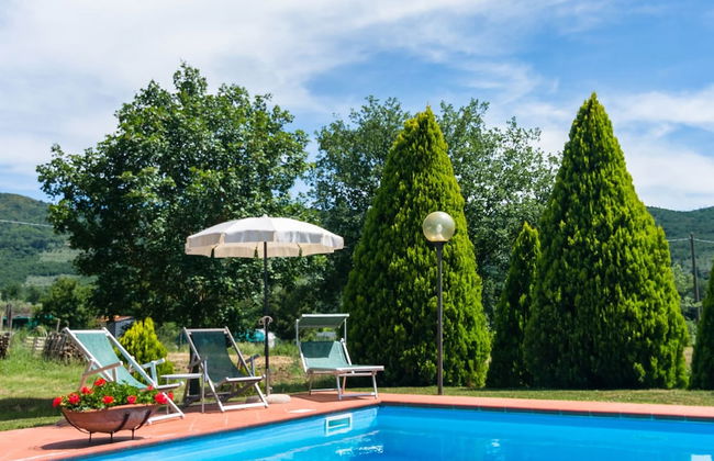 Farmhouse in Tuscany With Panoramic Pool - Photo 18