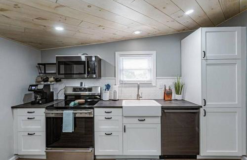 Aviation Haven 5 Mins to RIC, Ready for Takeoff! - Foto 17