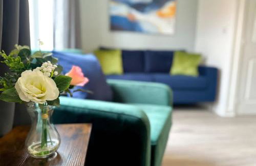 Chestnut House by Blue Skies Stays - Photo 10