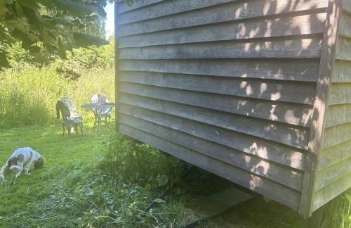 Cabin Retreat in Bedford - Sleeps 2 & Free parking - Foto 11