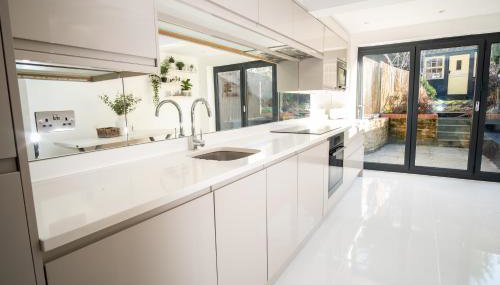 Modern cottage! 5 mins from central line! - Foto 5