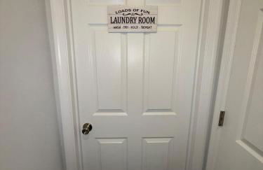 Pocono Escape - Modern & Cozy - Foto 28