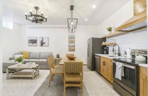 Alpine Den Private Flat Walk to South Main - Foto 9