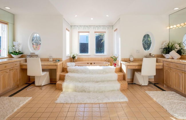 Stradella Spanish - Contemporary Mediterranean Estate w/ Resort-style Yard - Photo 20