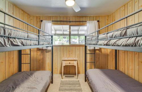 Cozy Retreat with Deck about 2 Mi to Pinecrest Lake! - Foto 21