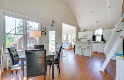 Lake Access and Pools Sun-Soaked Westford Cottage! - Foto 7