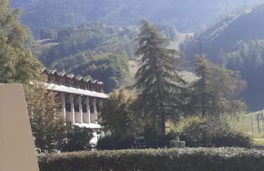 STUDIO 4 PERSONNES PIED DES PISTES AU RDC AVEC TERRASSE - Photo 3