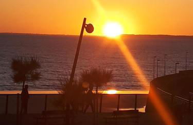 Maison et grande terrasse face mer - Photo 2