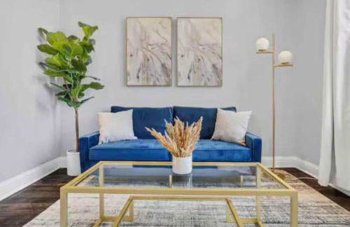 Downtown Nola 2bd 2bth Condo - Photo 3