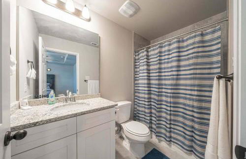 Gorgeous, Brand New 3 Bedrooms Home- Built 2024, Near SeaWorld & Lackland AFB - Foto 48