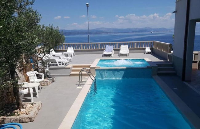 Mlad - With Pool - A3 - Photo 22