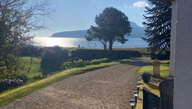 Lamlash- Self catering accommodation with seaviews - Photo 1