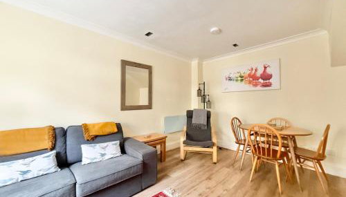 Sheplegh Court Charming Cottage and Pools within Stunning Grounds - Foto 2