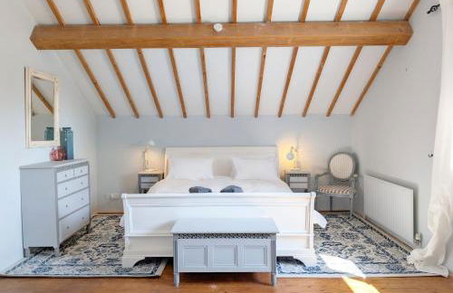 Shires Barn Farmhouse - Westbourne - Photo 45