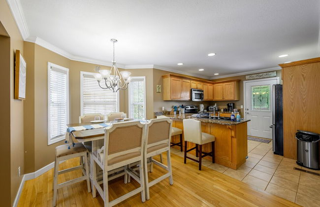 Bradley Bungalow Sleeps 11 Sevierville - Foto 14