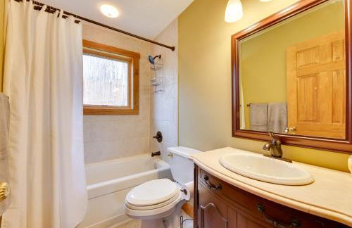 Game Room, Deck and Views Idyllic Slaty Fork Cabin - Foto 20