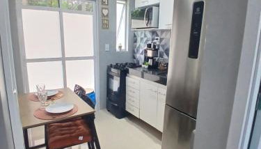 Casa c AR - condomínio prox ParkShopping Cpo Grande a 30 minutos do Recreio, c 2 TVs Smart de 50 e 43 polegadas-varanda privativa- cozinha completa e séries liberadas - CS4 - Photo 3, stove