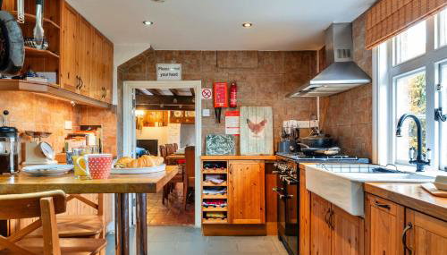 Finest Retreats - Cricketers Cottage - Photo 3