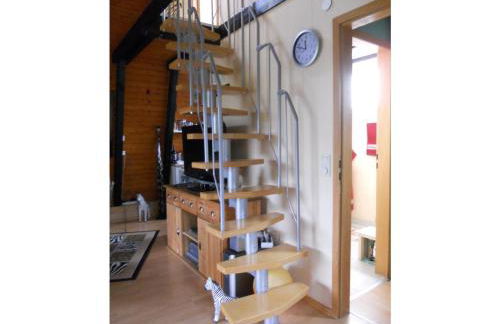 Ferienhaus zum Wohlfühlen in der Eifel, Poolnutzung, Tennis, Minigolf, Seenähe - Photo 10