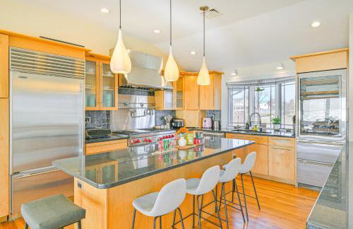 Bayfront Home in Patchogue w/ Deck & Fishing Dock - Foto 2