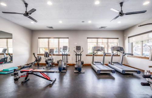 Pvt Hot Tub, Game Rm, Fire Pit, 12 Min Ski and PC - Foto 74