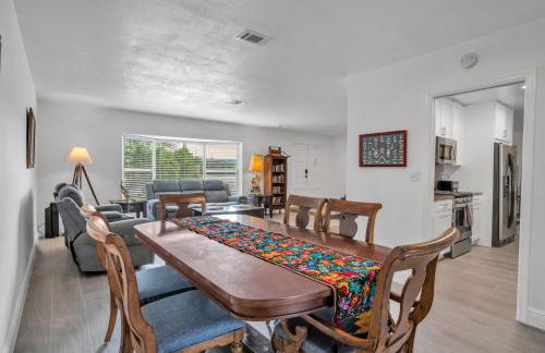 4 bd Near beach spacious solar heated pool waterfront home - Photo 10