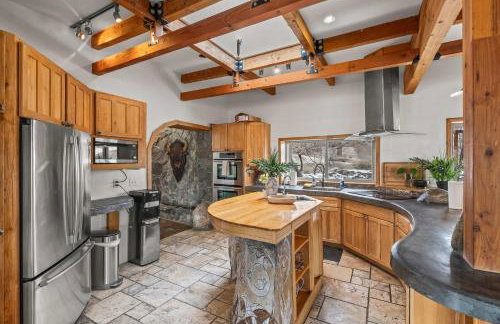 Perfect Family Mountain Getaway with Sauna & Hot Tub - Foto 27