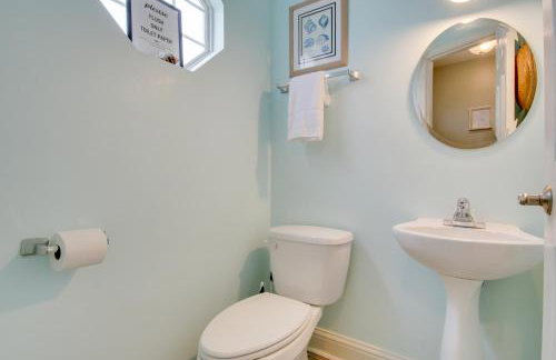 Near Beach and Casinos Biloxi Condo with Pool Access - Foto 11