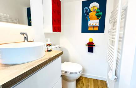 Futurostudio - Appart Hôtel LEGO - 5min du Parc Futuroscope - Parking - Poitiers - Foto 11