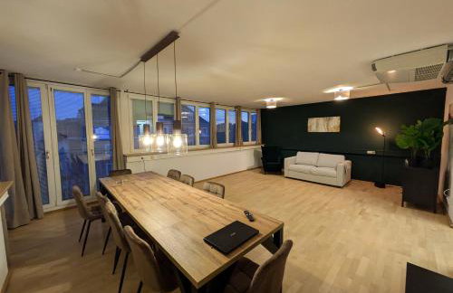 Munich Large Apartment 155 qm with 4 Bedrooms top located 1 to 12 guests - Foto 6