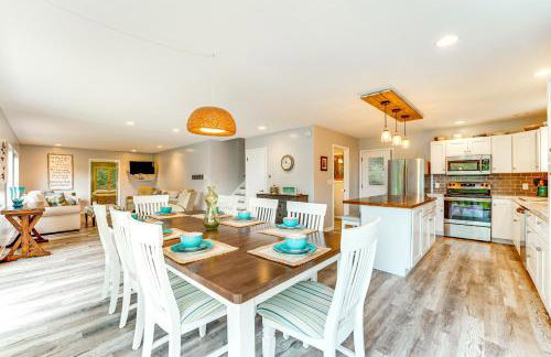 Walk to Semi-Private Beach Lake Michigan Getaway - Foto 2