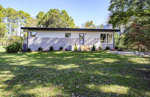 Gorgeous Renovated Home With Large & Private Lot - Foto 26