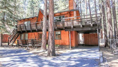 Gallagher's West - Pine surrounded deck and barbecue! Bumper Pool and Wet bar! Darts! - Foto 2