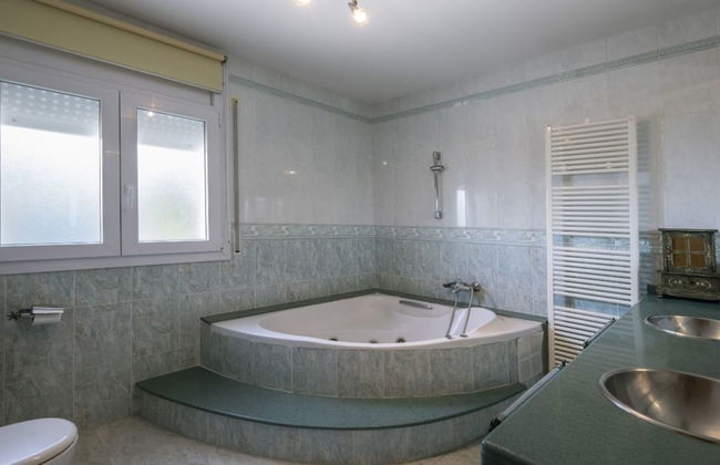 Villa in Lloret de Mar - 104817 by MO Rentals - Foto 12