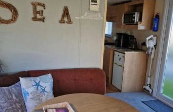 3 Bed Caravan - Sleeps 6 - Pets - Parking - Wifi - Foto 3