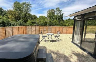 Luxurious Glass House with Private Hot tub - Photo 15