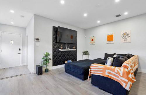 5 min to Brickell & Bars - Arcade - King Bed - Outdoor Fun - Foto 2